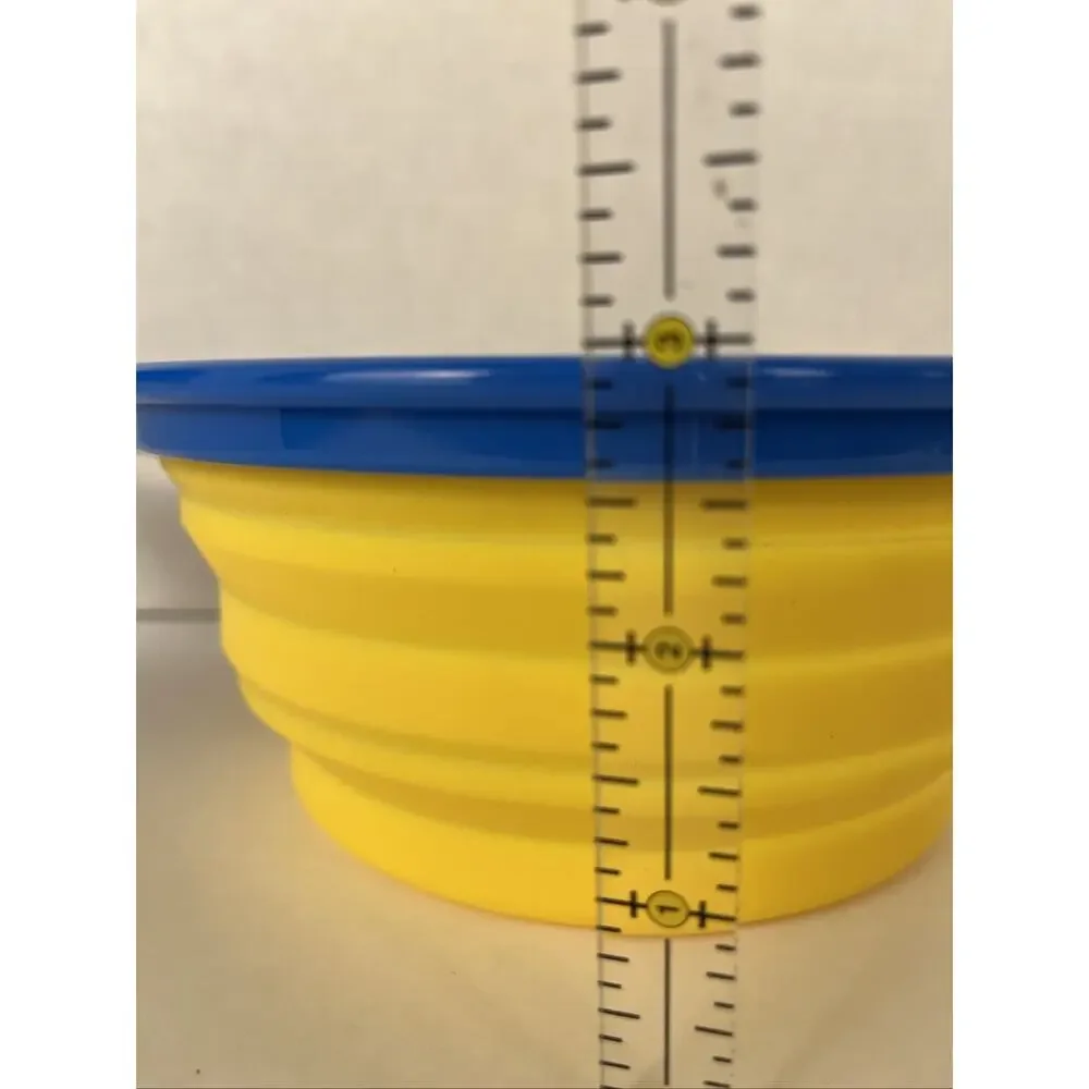 Banana Boat Dog Water Bowl Travel Collapsible Silicone Carabiner Holds 34 oz